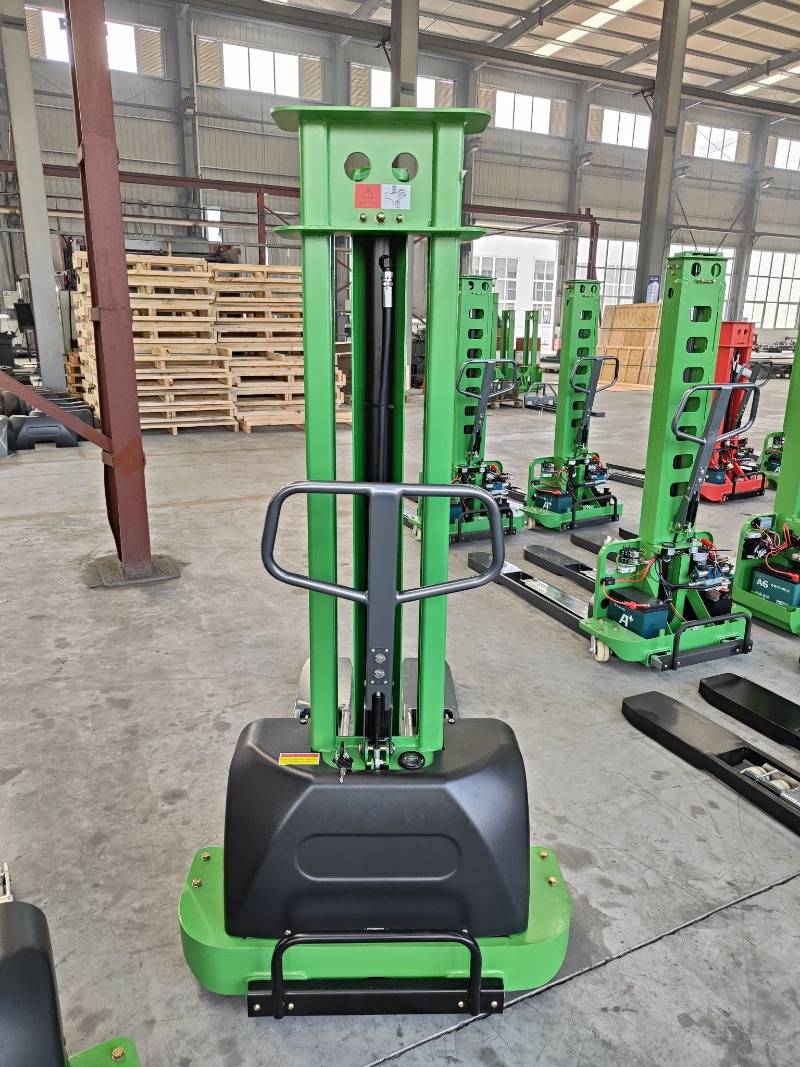 1000kg 1300kg 1500kg Self Load - Electric Forklift 评论和价格