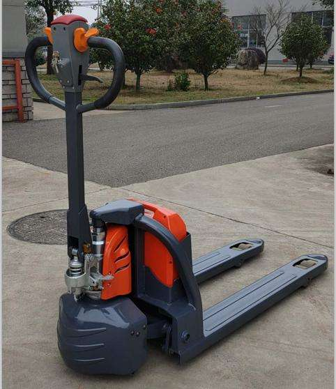 Electric Pallet Trucks 2000kg  - Electric Forklift 评论和价格